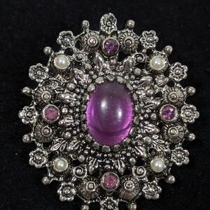 Sarah Coventry Purple and Silver Brooch/Pendant with Intricate Design
